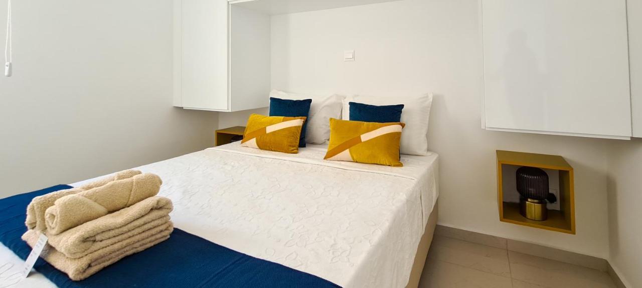 Phaedrus Living: Seaview Gold Flat Lighthouse 48 Lejlighed Paphos Eksteriør billede