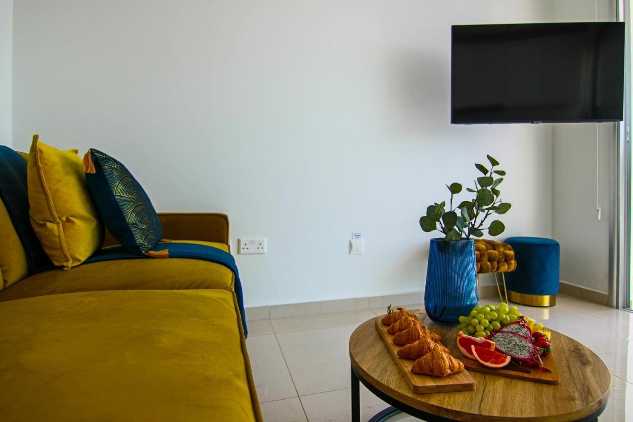 Phaedrus Living: Seaview Gold Flat Lighthouse 48 Lejlighed Paphos Eksteriør billede